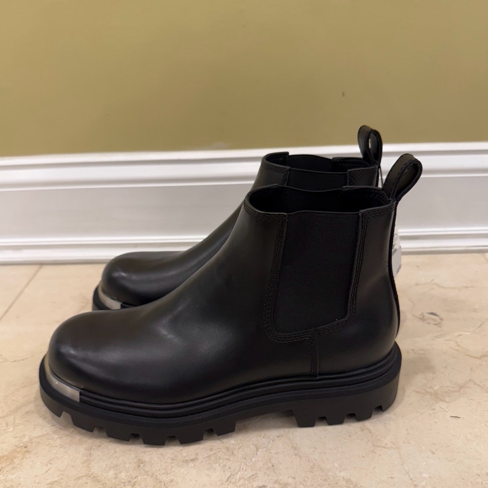 Zara Men’s Chunky Chelsea Boots Black (NWT) (US 10 EUR 43)